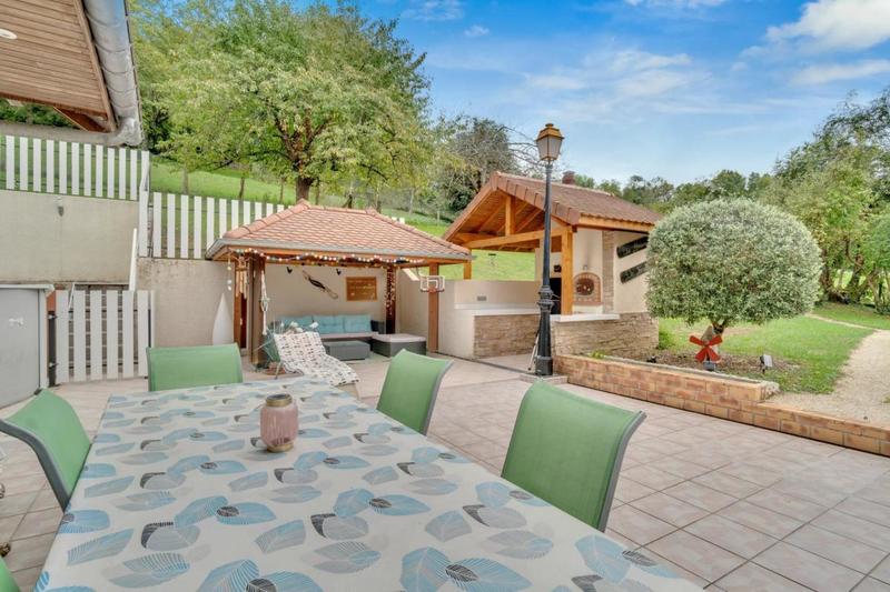 Villa - 167 m² - 6 pièces