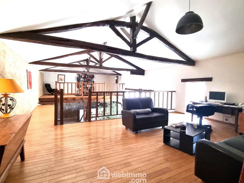 Maison - 388 m² - 10 pièces