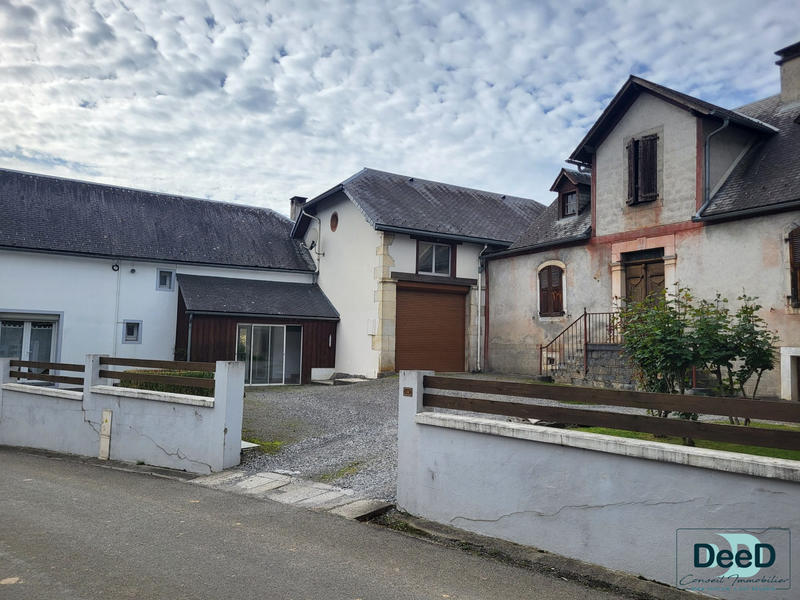 Maison ancienne - 137 m² - 5 pièces