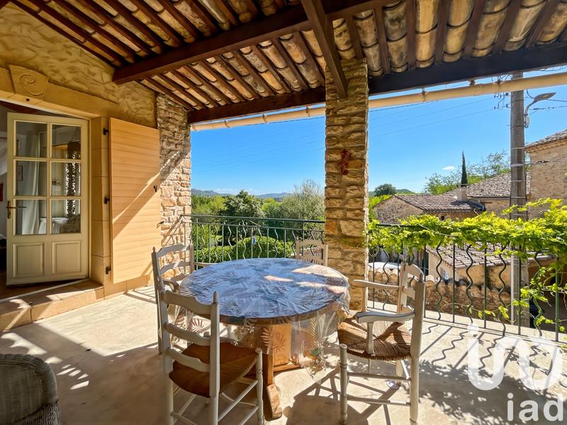 Maison - 230 m² - 8 pièces