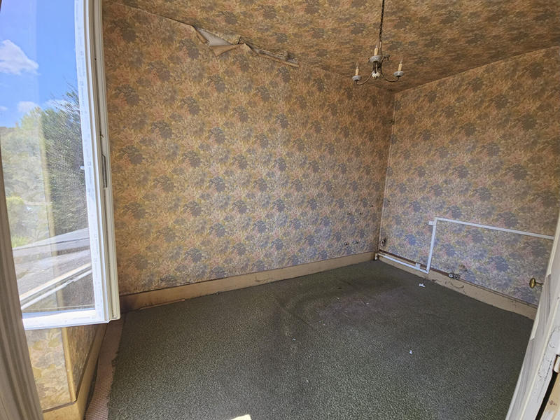 Maison - 92 m² - 5 pièces