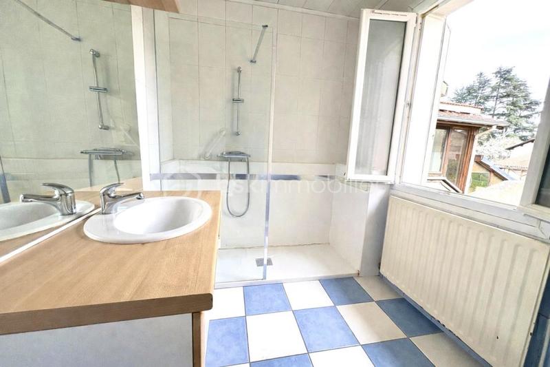 Maison - 161 m² - 3 pièces