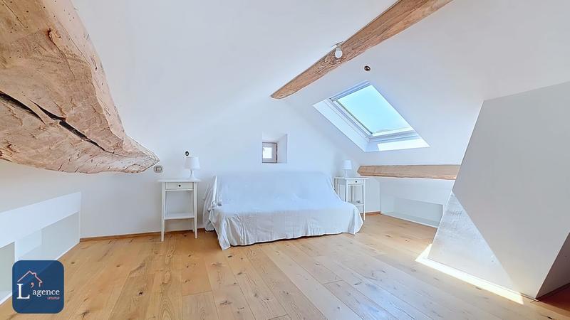 Maison - 194 m² - 7 pièces