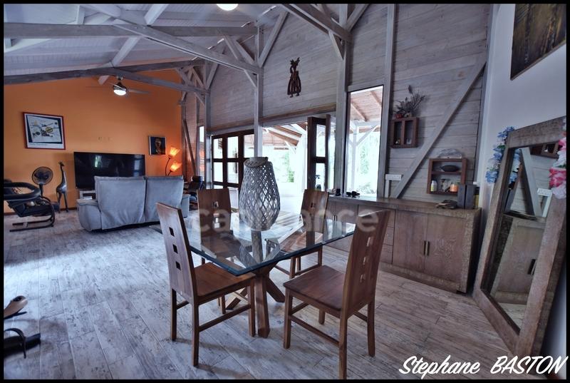 Maison - 153 m² - 6 pièces