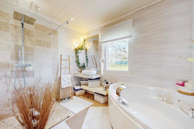 Maison - 205 m² - 4 pièces