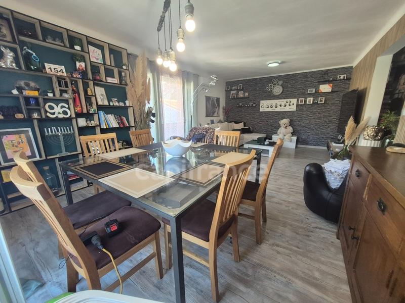 Maison de village - 257 m² - 8 pièces