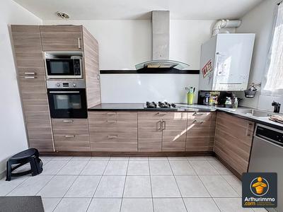 Maison - 89 m² - 5 pièces