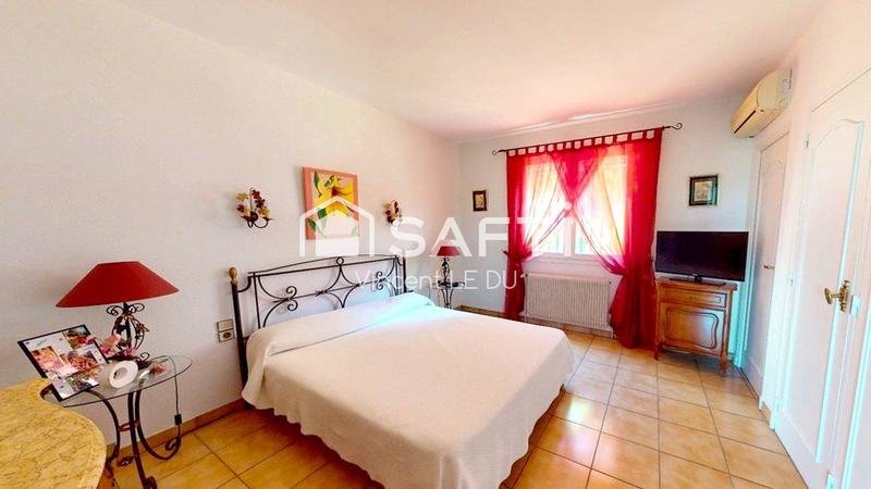 Villa - 220 m² - 6 pièces