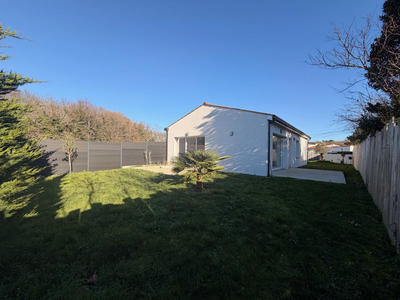 Maison - 90 m² - 4 pièces