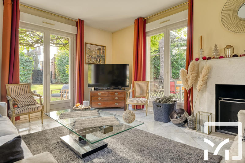 Maison - 170 m² - 8 pièces