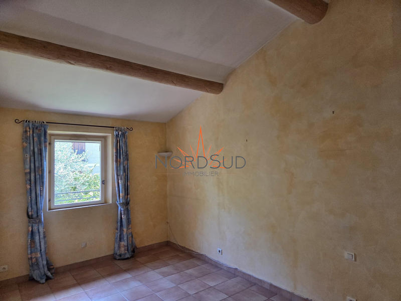 Villa - 90 m² - 4 pièces