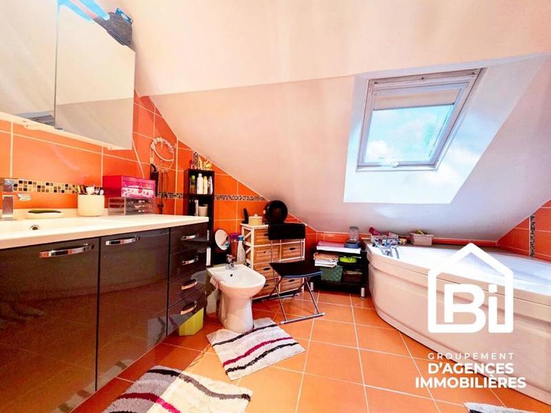 Maison - 187 m² - 6 pièces