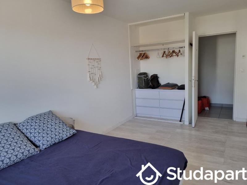 Chambre - 9 m² - 1 pièce