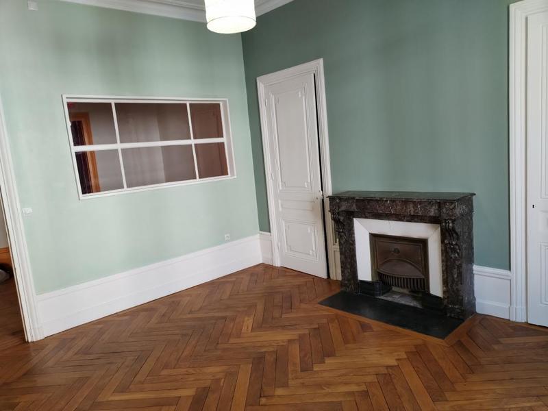 Appartement - 84 m² - 3 pièces