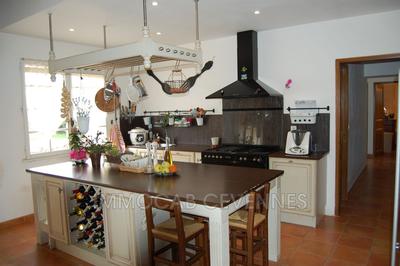 Mas - 315 m² - 12 pièces