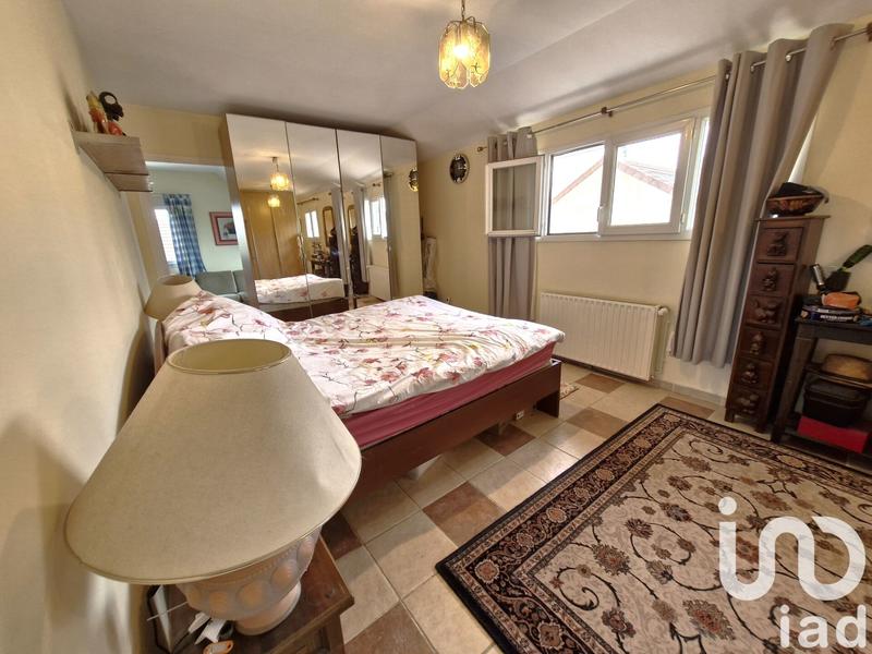 Maison - 184 m² - 9 pièces