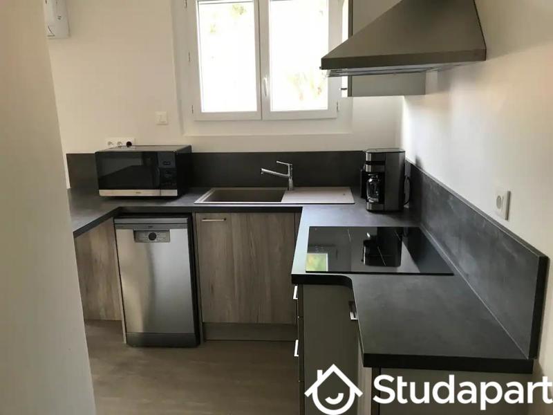 Chambre - 12 m² - 1 pièce