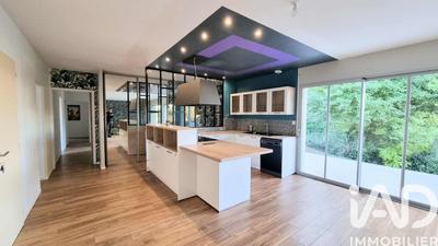 Maison - 133 m² - 7 pièces