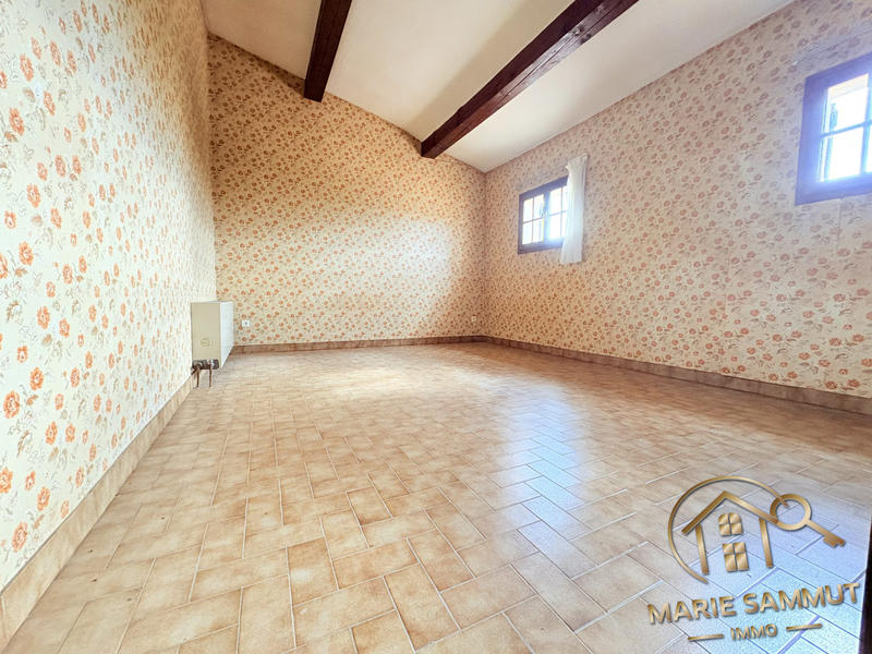 Maison traditionnelle - 220 m² - 7 pièces