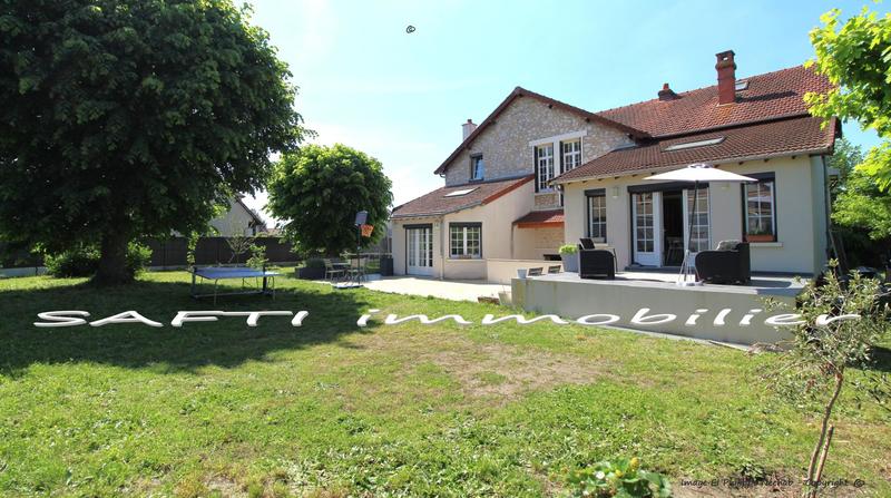 Maison - 190 m² - 9 pièces