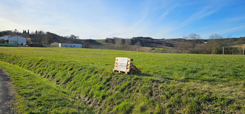 Terrain constructible - 838 m²