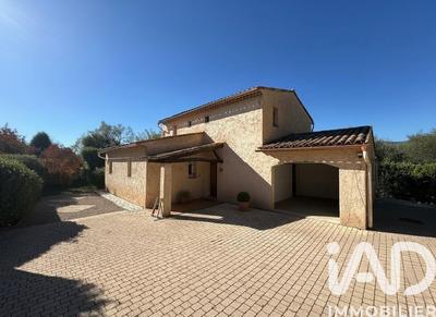 Maison - 148 m² - 5 pièces