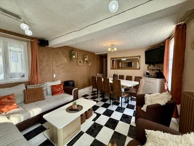 Maison - 100 m² - 5 pièces