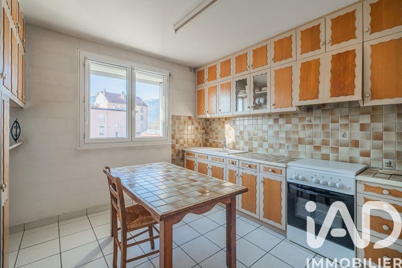 Appartement - 81 m² - 4 pièces