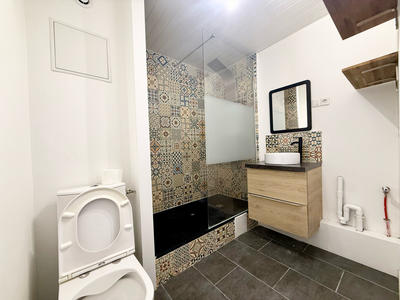 Appartement - 67 m² - 1 pièce