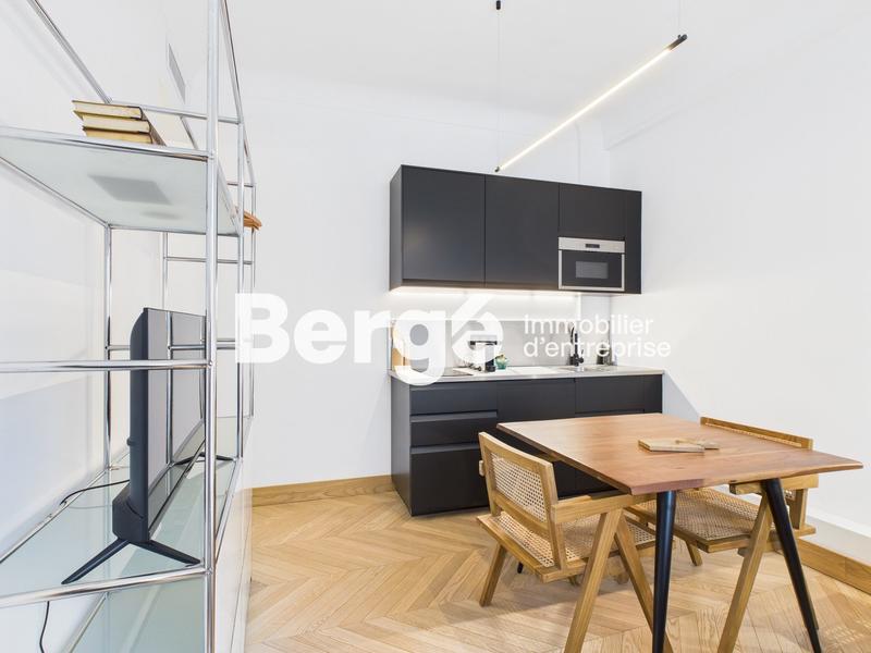 Bureau - 128 m² - 4 pièces