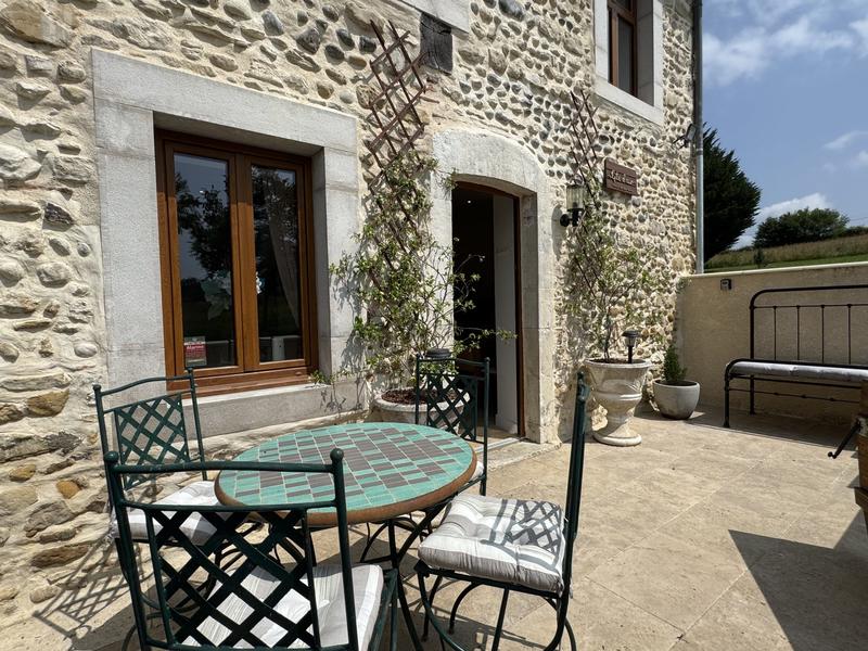 Maison - 221 m² - 9 pièces