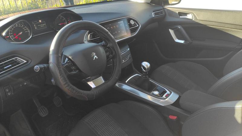 Peugeot 308 II 1.2 PureTech 130 Allure Pack