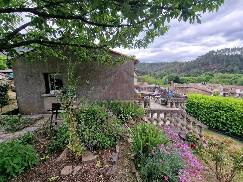 Maison de village - 210 m² - 11 pièces