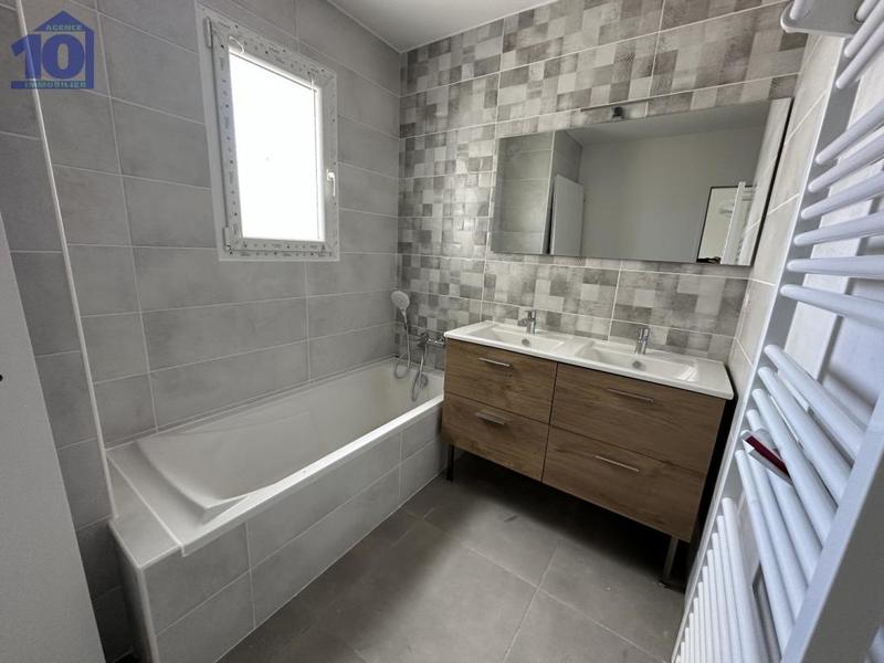 Maison - 96 m² - 5 pièces