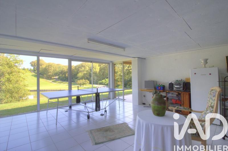 Maison - 210 m² - 7 pièces