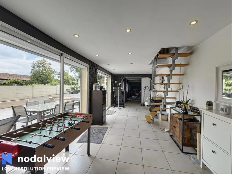 Maison - 191 m² - 6 pièces