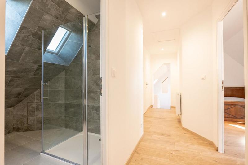 Maison - 306 m² - 7 pièces