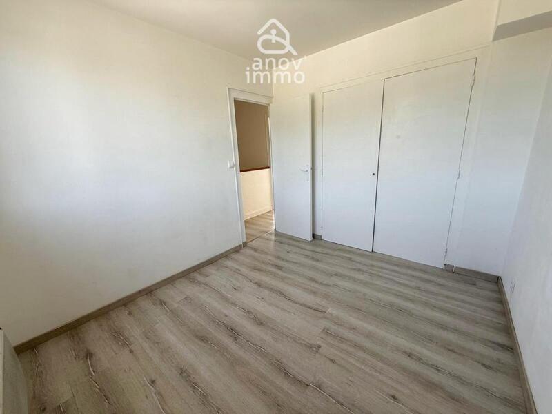 Maison - 71 m² - 5 pièces