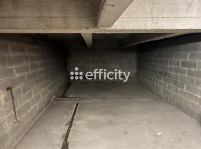 Parking / Garage - 30 m²