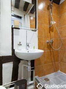 Appartement - 15 m² - 1 pièce