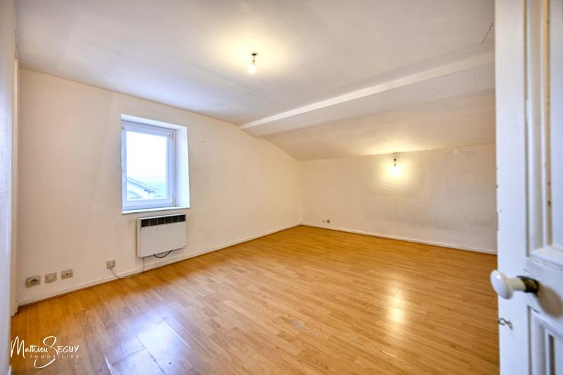 Maison - 180 m² - 4 pièces