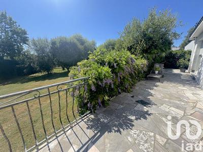 Maison - 195 m² - 8 pièces