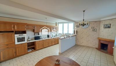 Maison - 111 m² - 5 pièces