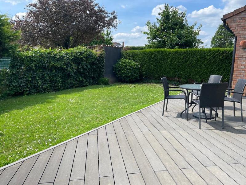 Maison - 95 m² - 5 pièces