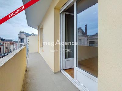 Appartement - 82 m² - 4 pièces