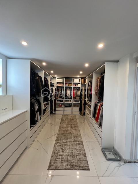 Pavillon - 121 m² - 6 pièces