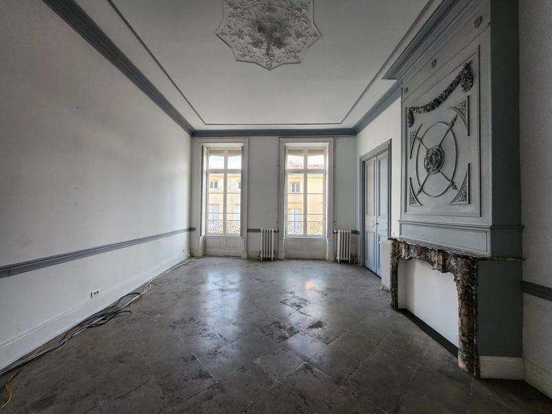 Bureau - 296 m² - 8 pièces