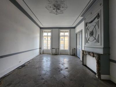 Bureau - 296 m² - 8 pièces