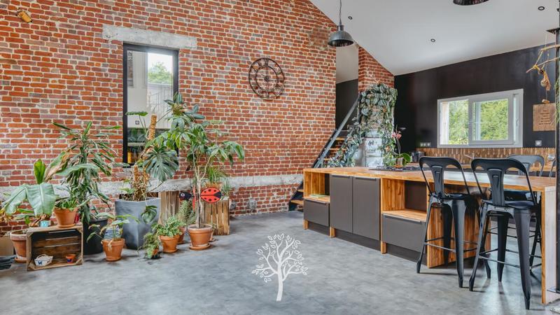 Maison - 225 m² - 6 pièces