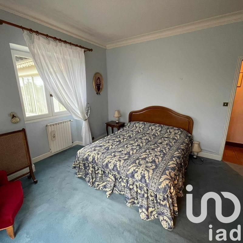 Maison - 250 m² - 7 pièces